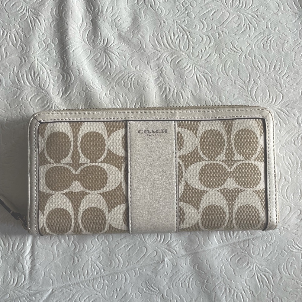 Coach Monogram wallet in white and beige canvas/leather